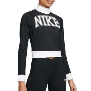 Nike Women’s Sportswear Team Long-Sleeve Top - Medium